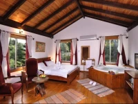 Tree House Chalet 