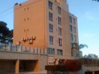 Marom Hotel 