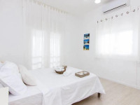 Shantell Boutique Apt