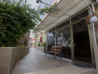Laguardia Hotel 
