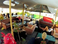 Overstay-TLV Backpackers Hostel 