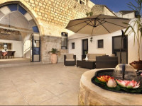 The Antiquity Heart Mansion