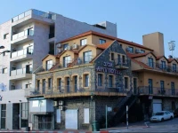 Aviv Hostel 