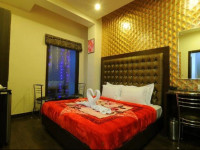 Hotel Pearl Inn & Suites