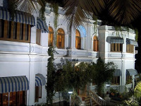 Hotel Aram
