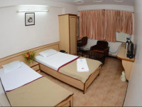 Hotel Kirti