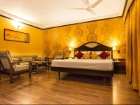 Hotel North Gate 3*