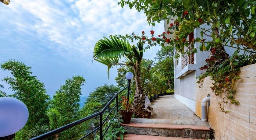 Mist Inn Resort 3*