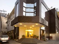 Hotel Aura @ Airport 3*