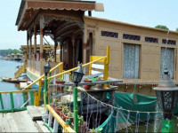 Sea Hawk Group Of Houseboat