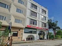 Hotel Jai Mahal 3*