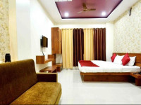 OYO Rooms Mahakal Marg Near Hari Fatak Bridge