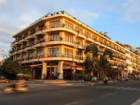 Amanjaya Pancam Suites Hotel 