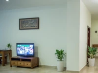 La Residence Suites 