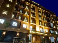 Season Residence 