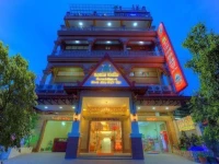 Seventh Heaven Hotel and High Bar 