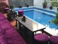 Golden Boat 72 Guesthouse 