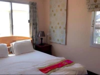 Riverwalk Guesthouse 