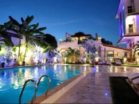 Deluxx Boutique Hotel and ServicedApartment 