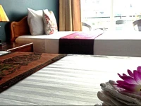 Two Season Guest House 