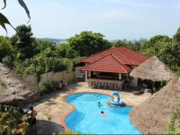 Golden Rooster Hotel 