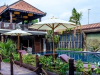 Java Wooden Villa by AIC 