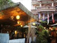Tropical Breeze Guesthouse 