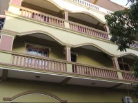 Golden Papaya Guesthouse 