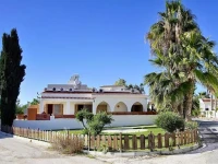 Chronas Villa 