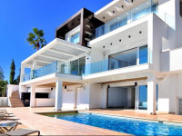 Waters Edge Villa
