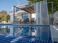 Infinite Blu Villa 