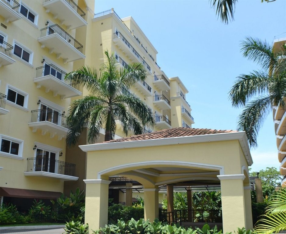 Acqua Residences Jaco Beachfront Condo 