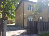 Studio apartment in private house 
