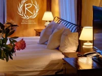 Romantic Hotel 