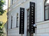 Art Hotel Moon Garden 