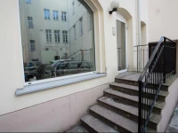 Luxury Town Hall Apartment 