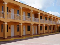 MarГ­a Luisa Inn & Suites 