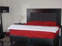Premier Hotel Suites 