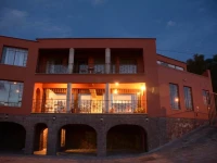 Hotel Chocolate Suites 