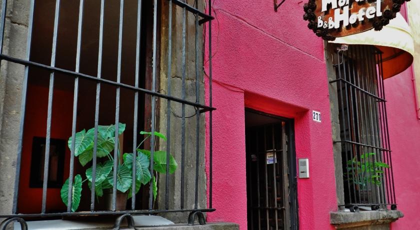Rosa Morada Bed & Breakfast 