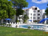 Las Gaviotas Hotel & Suites 