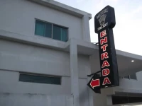 Motel del Rey 3*