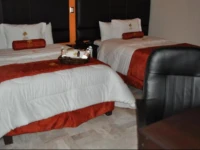 Hotel The Lit 13 