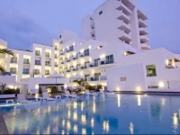 Coral Island Hotel & Spa 