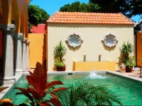 Ochenta Y Dos Bed & Breakfast 