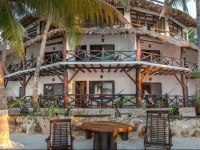 Beachfront Hotel La Palapa - Adults Oriented 