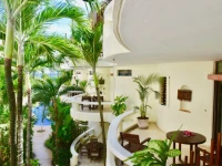 Playa Palms Beach Hotel 