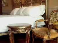 Leonora Hostal 