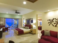 Garza Blanca Residences 