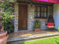 La Veranda Hotel & Restaurant